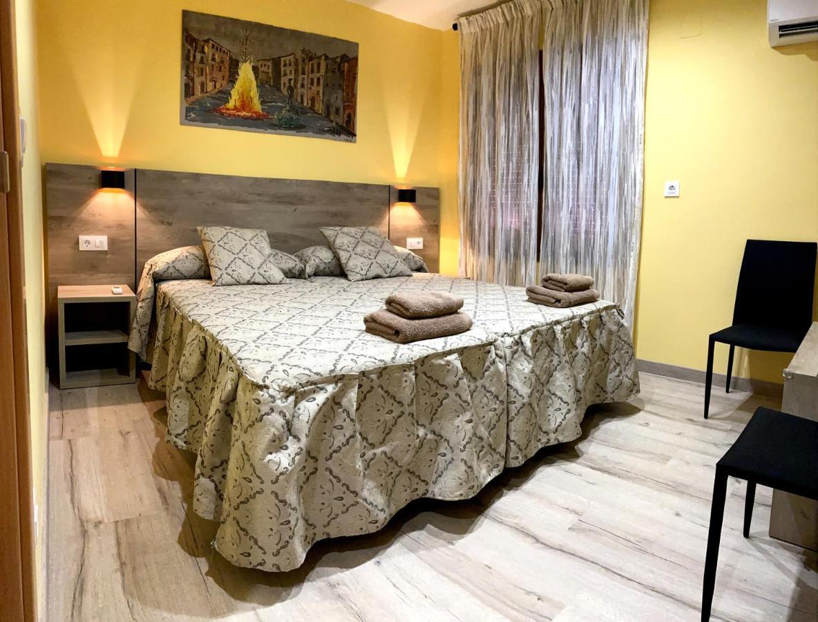 Apartamentos De Turismo Rural Las Eras Castelseras Bagian luar foto