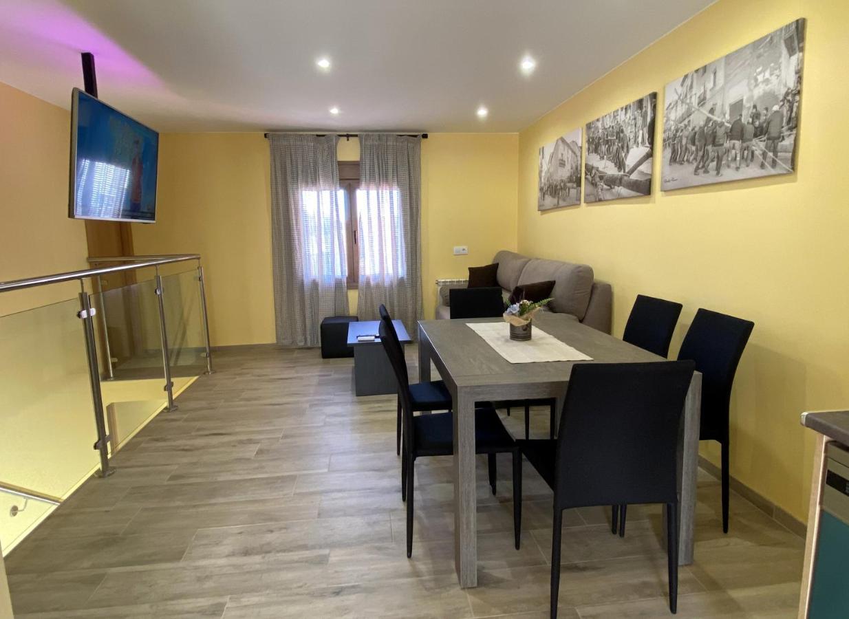 Apartamentos De Turismo Rural Las Eras Castelseras Bagian luar foto